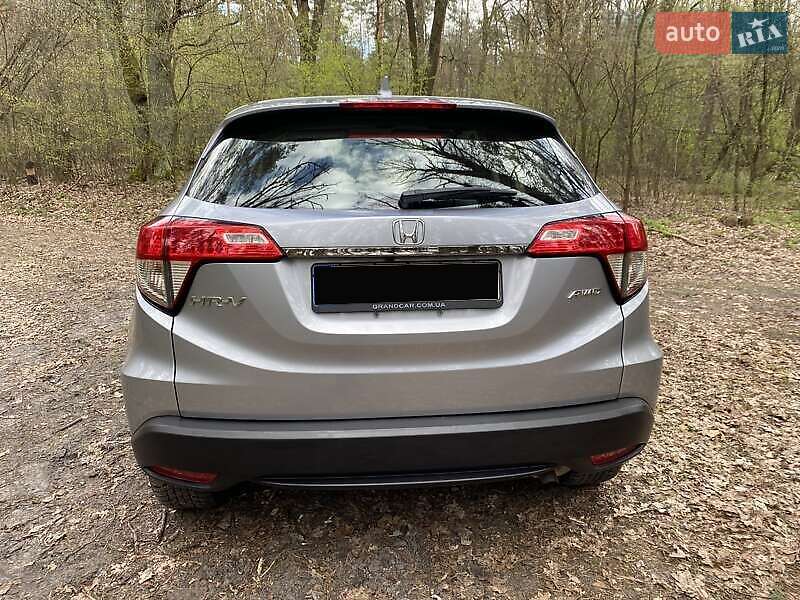 Внедорожник / Кроссовер Honda HR-V 2019 в Киеве