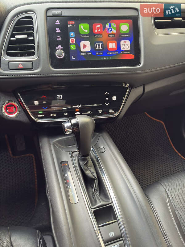 Позашляховик / Кросовер Honda HR-V 2019 в Києві