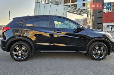 Внедорожник / Кроссовер Honda HR-V 2018 в 