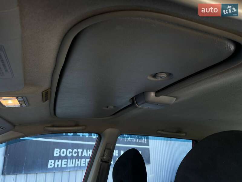 Внедорожник / Кроссовер Honda HR-V 2004 в Николаеве