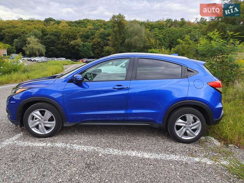 Внедорожник / Кроссовер Honda HR-V 2019 в Киеве