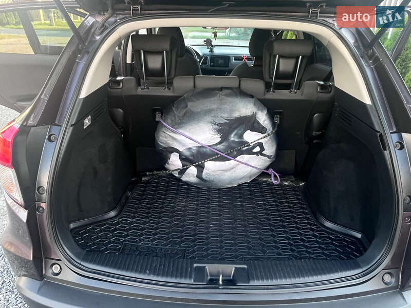Внедорожник / Кроссовер Honda HR-V 2019 в Погребах