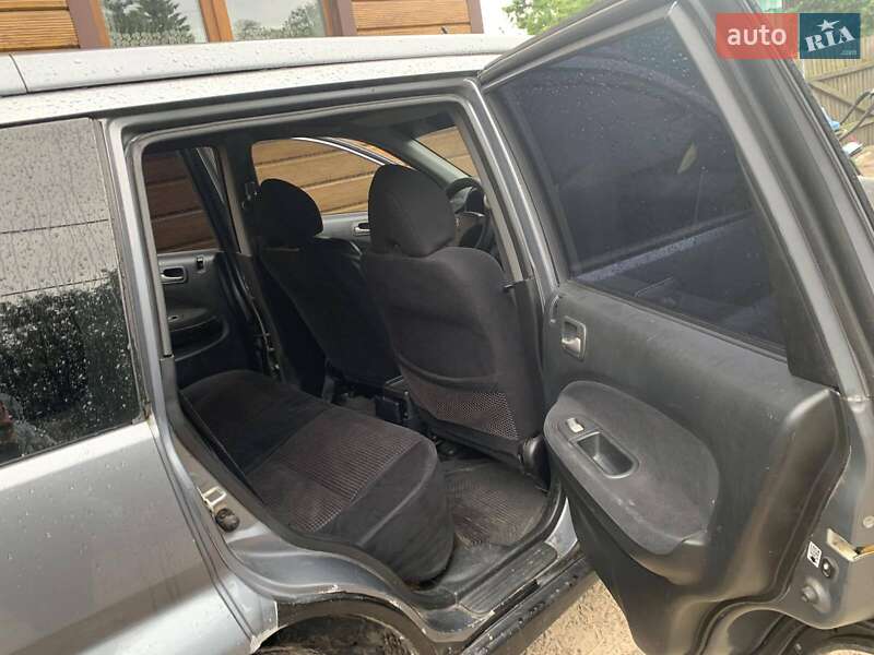 Внедорожник / Кроссовер Honda HR-V 2004 в Клесовом