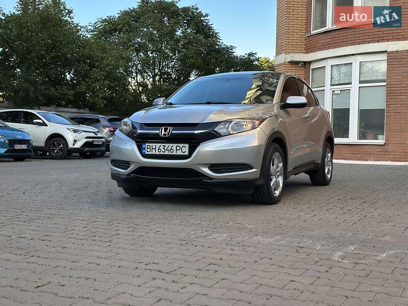 Внедорожник / Кроссовер Honda HR-V 2016 в Одессе