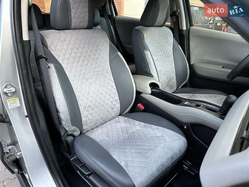 Внедорожник / Кроссовер Honda HR-V 2016 в Одессе