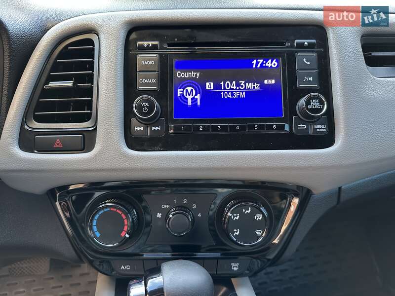 Внедорожник / Кроссовер Honda HR-V 2016 в Одессе
