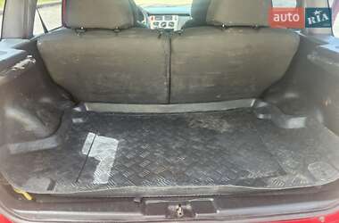 Позашляховик / Кросовер Honda HR-V 2001 в 