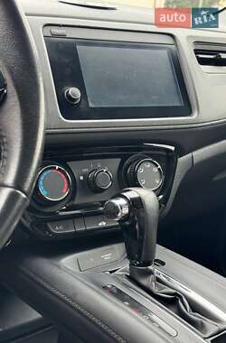 Внедорожник / Кроссовер Honda HR-V 2021 в 