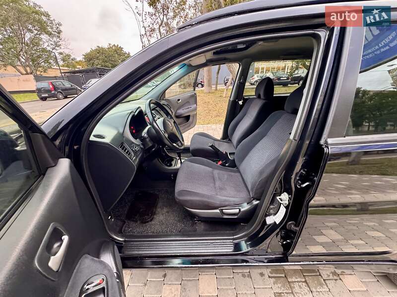 Позашляховик / Кросовер Honda HR-V 2005 в Одесі фото 32 Позашляховик / Кросовер Honda HR-V 2005 в Одесі