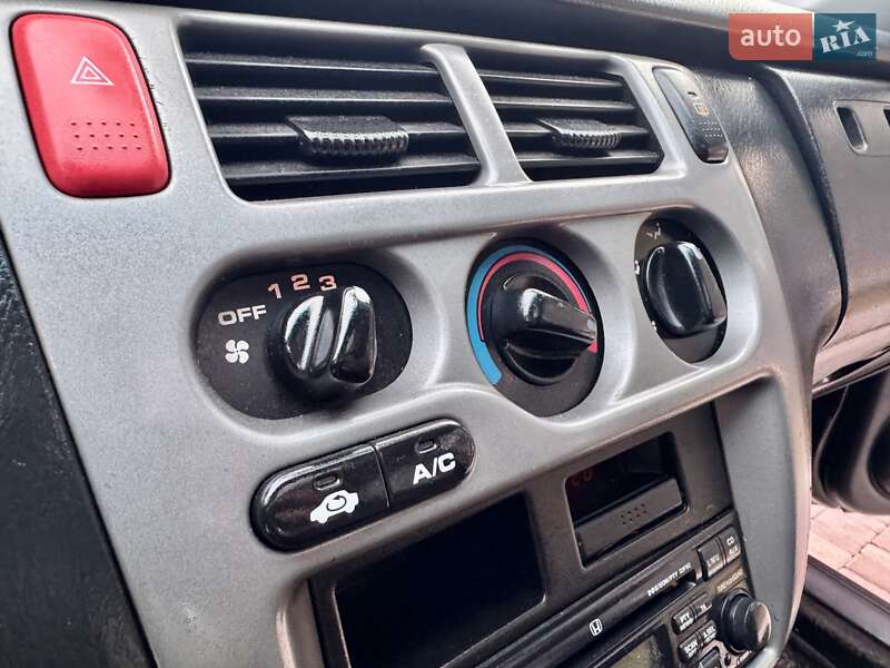 Позашляховик / Кросовер Honda HR-V 2005 в Одесі фото 41 Позашляховик / Кросовер Honda HR-V 2005 в Одесі