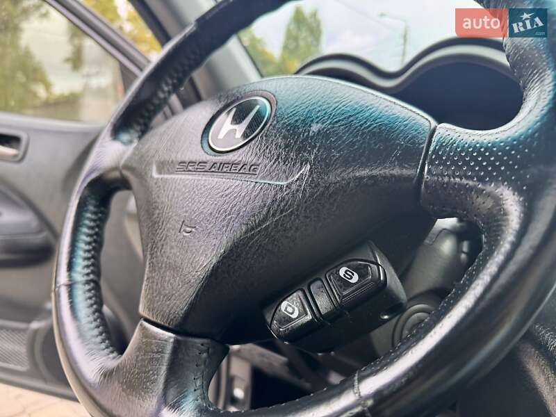 Позашляховик / Кросовер Honda HR-V 2005 в Одесі фото 53 Позашляховик / Кросовер Honda HR-V 2005 в Одесі