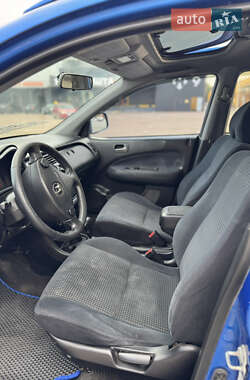Позашляховик / Кросовер Honda HR-V 2004 в 