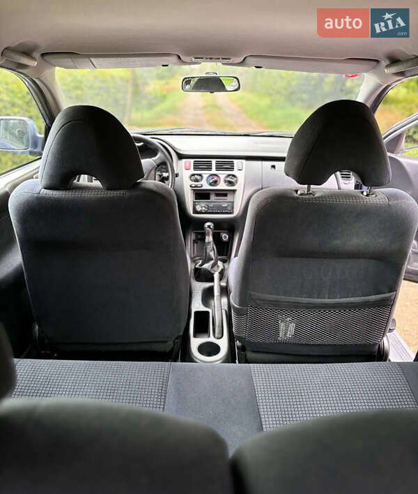 Внедорожник / Кроссовер Honda HR-V 2002 в Коломые фото 18 Внедорожник / Кроссовер Honda HR-V 2002 в Коломые