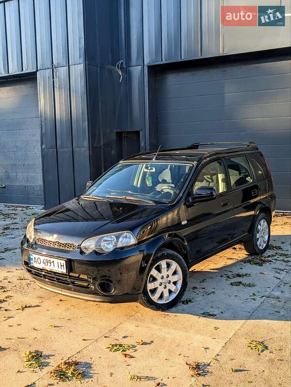 Внедорожник / Кроссовер Honda HR-V 2004 в  фото Внедорожник / Кроссовер Honda HR-V 2004 в