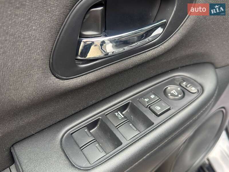 Внедорожник / Кроссовер Honda HR-V 2019 в Львове