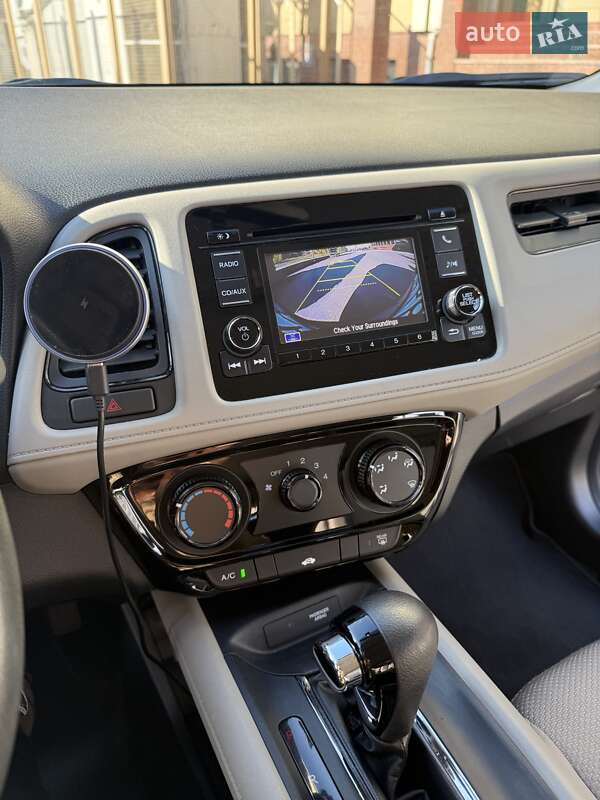 Внедорожник / Кроссовер Honda HR-V 2015 в Киеве фото 4 Внедорожник / Кроссовер Honda HR-V 2015 в Киеве