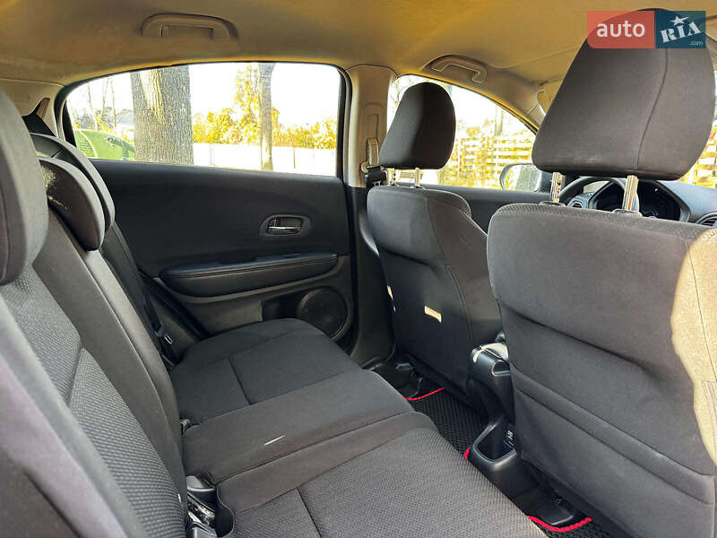 Внедорожник / Кроссовер Honda HR-V 2018 в Киеве