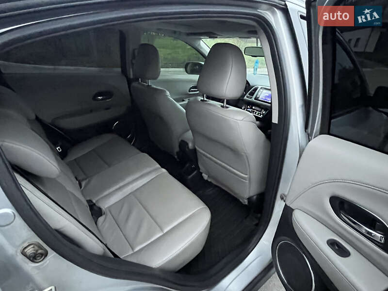 Внедорожник / Кроссовер Honda HR-V 2016 в Кривом Роге фото 11 Внедорожник / Кроссовер Honda HR-V 2016 в Кривом Роге