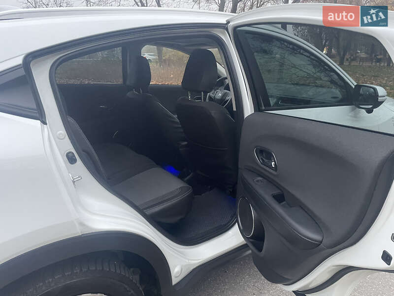 Внедорожник / Кроссовер Honda HR-V 2021 в Киеве