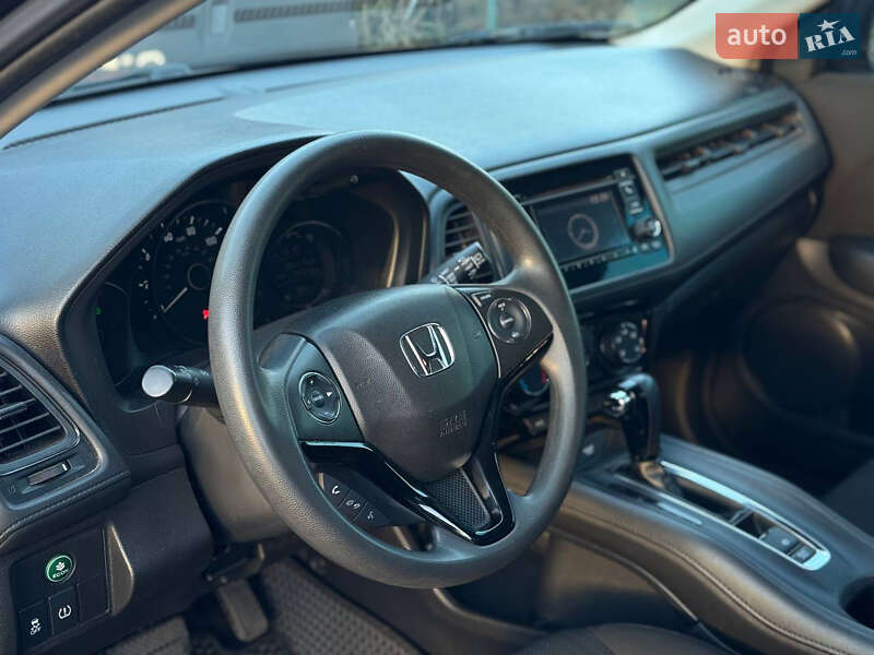 Внедорожник / Кроссовер Honda HR-V 2015 в Ивано-Франковске фото 7 Внедорожник / Кроссовер Honda HR-V 2015 в Ивано-Франковске