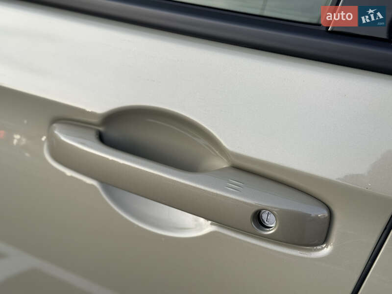 Внедорожник / Кроссовер Honda HR-V 2023 в Киеве