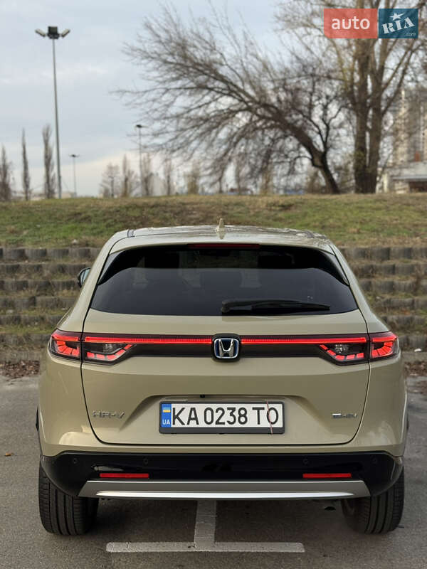 Внедорожник / Кроссовер Honda HR-V 2023 в Киеве