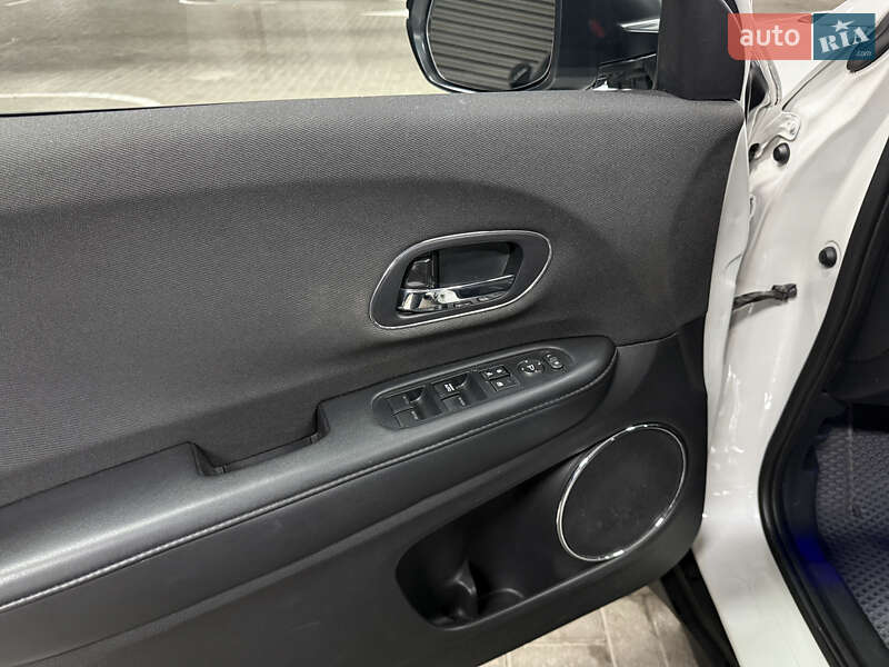 Позашляховик / Кросовер Honda HR-V 2021 в Києві фото 16 Позашляховик / Кросовер Honda HR-V 2021 в Києві