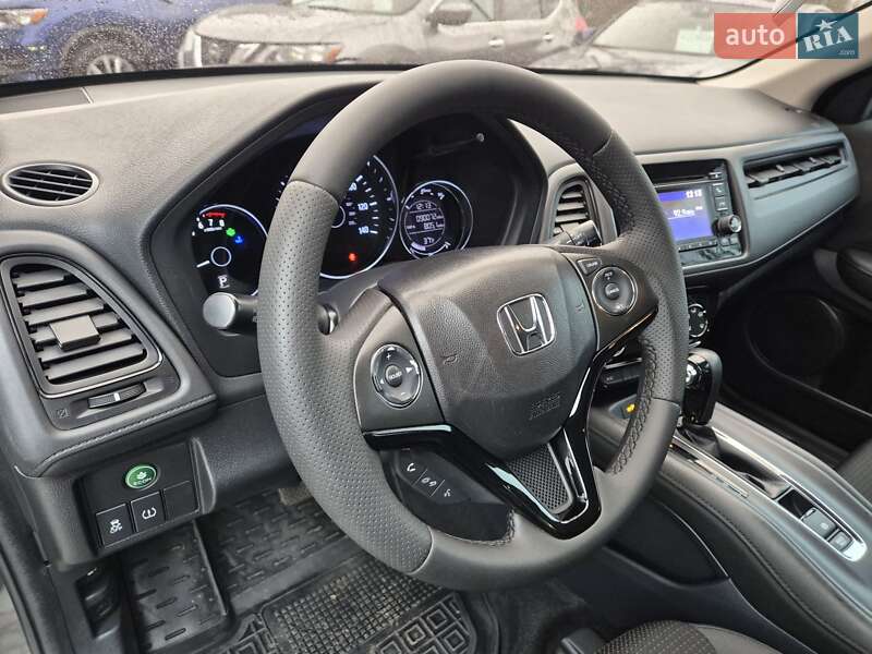 Внедорожник / Кроссовер Honda HR-V 2018 в Сумах