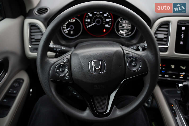 Внедорожник / Кроссовер Honda HR-V 2015 в Киеве