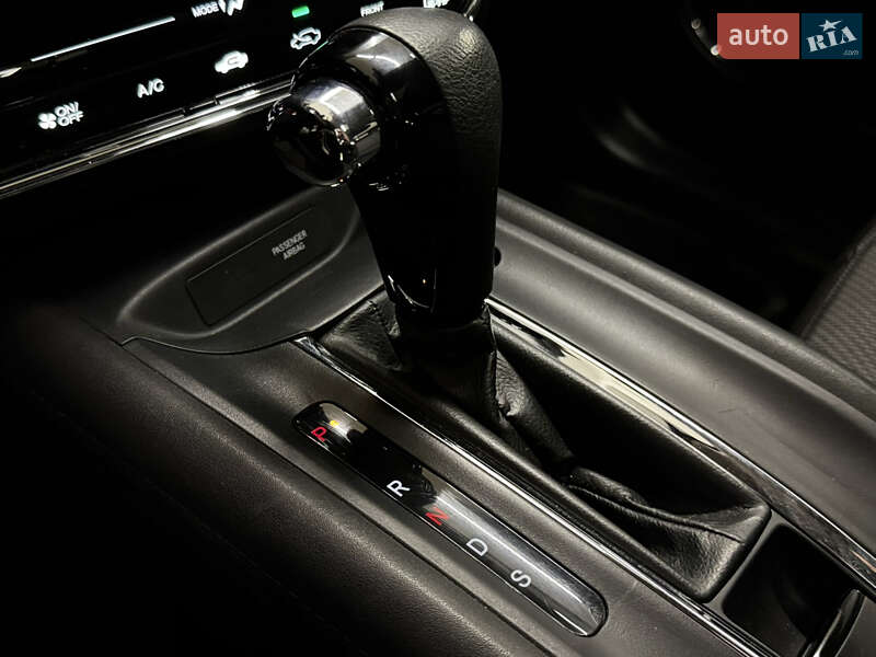 Внедорожник / Кроссовер Honda HR-V 2021 в Николаеве