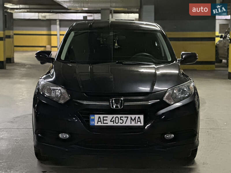 Внедорожник / Кроссовер Honda HR-V 2017 в Днепре