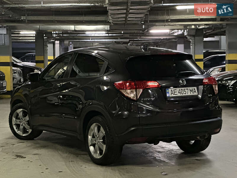 Внедорожник / Кроссовер Honda HR-V 2017 в Днепре