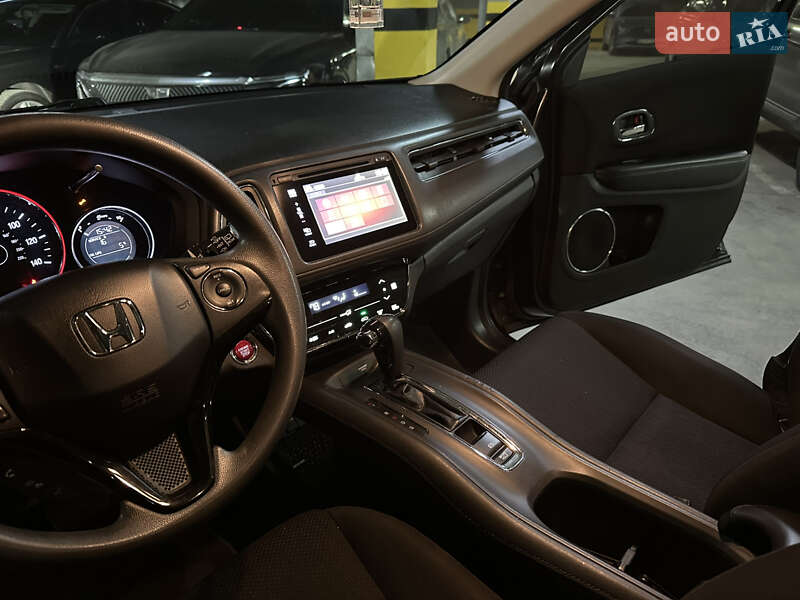 Внедорожник / Кроссовер Honda HR-V 2017 в Днепре