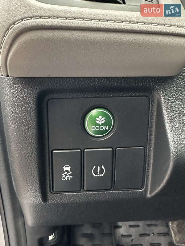 Внедорожник / Кроссовер Honda HR-V 2017 в Днепре фото 46 Внедорожник / Кроссовер Honda HR-V 2017 в Днепре