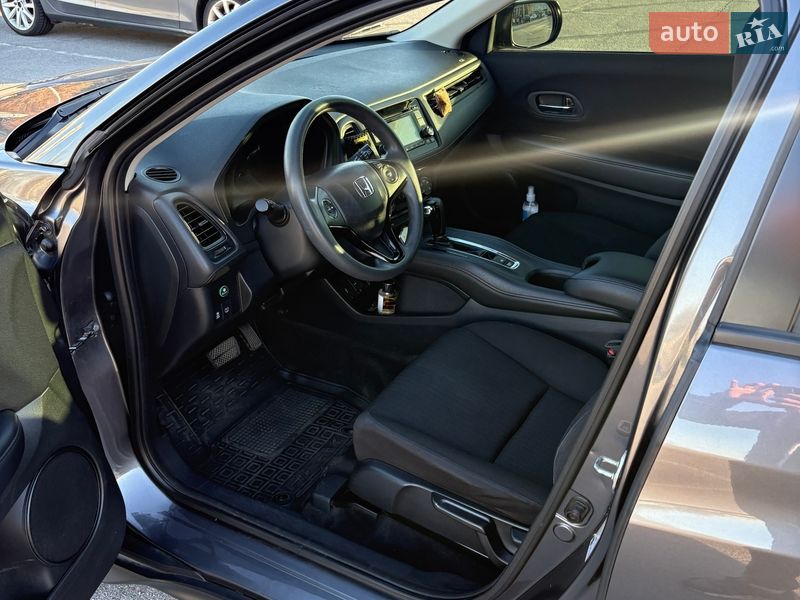 Внедорожник / Кроссовер Honda HR-V 2018 в Киеве фото 18 Внедорожник / Кроссовер Honda HR-V 2018 в Киеве