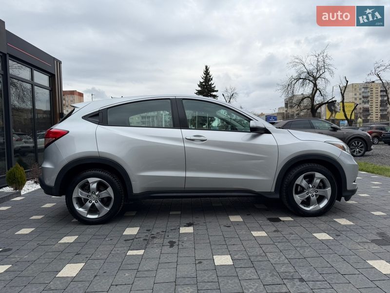 Внедорожник / Кроссовер Honda HR-V 2016 в Ужгороде фото 7 Внедорожник / Кроссовер Honda HR-V 2016 в Ужгороде