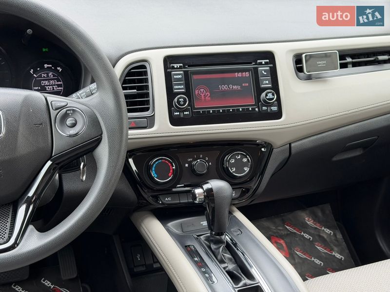 Внедорожник / Кроссовер Honda HR-V 2016 в Ужгороде фото 36 Внедорожник / Кроссовер Honda HR-V 2016 в Ужгороде