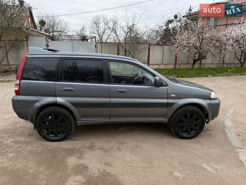 Внедорожник / Кроссовер Honda HR-V 2004 в Харькове фото 3 Внедорожник / Кроссовер Honda HR-V 2004 в Харькове