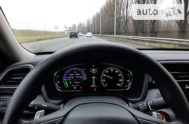 Седан Honda Insight 2018 в Киеве