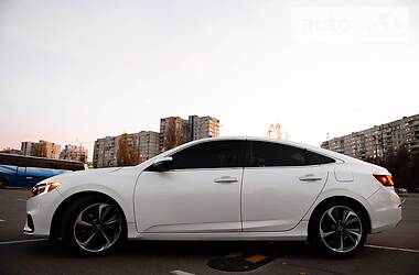 Седан Honda Insight 2018 в 