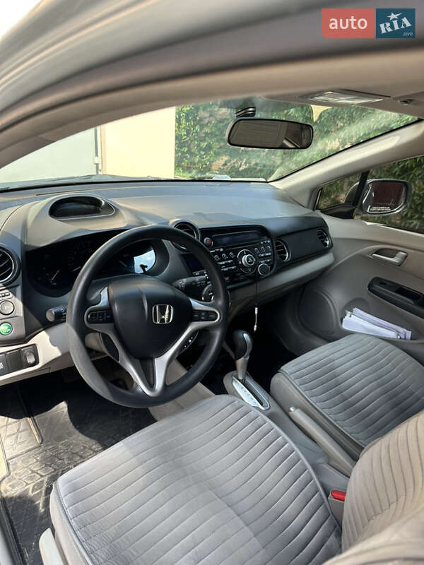 Хэтчбек Honda Insight 2012 в Киеве фото 2 Хэтчбек Honda Insight 2012 в Киеве
