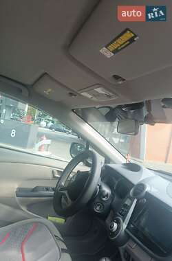 Хэтчбек Honda Insight 2010 в 