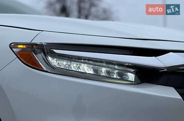 Седан Honda Insight 2020 в 