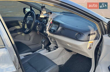Хэтчбек Honda Insight 2010 в 
