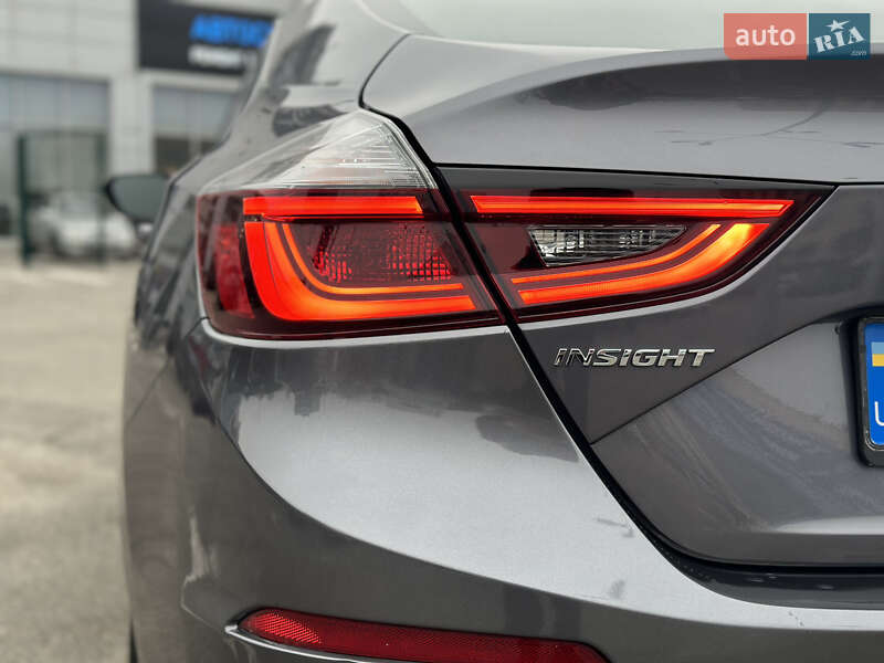 Седан Honda Insight 2018 в Киеве