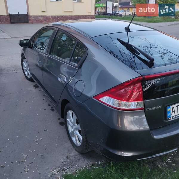 Хэтчбек Honda Insight 2009 в Долине