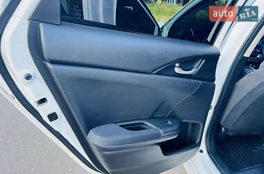 Седан Honda Insight 2020 в 
