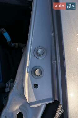 Хэтчбек Honda Insight 2012 в 