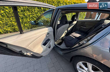 Хетчбек Honda Insight 2010 в 