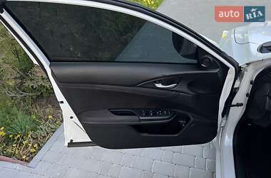 Седан Honda Insight 2021 в 